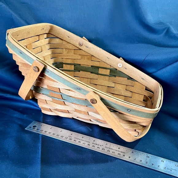 Price Drop- Longaberger Yuletide Traditions Basket Green Christmas Collection 91 - Picture 2 of 10